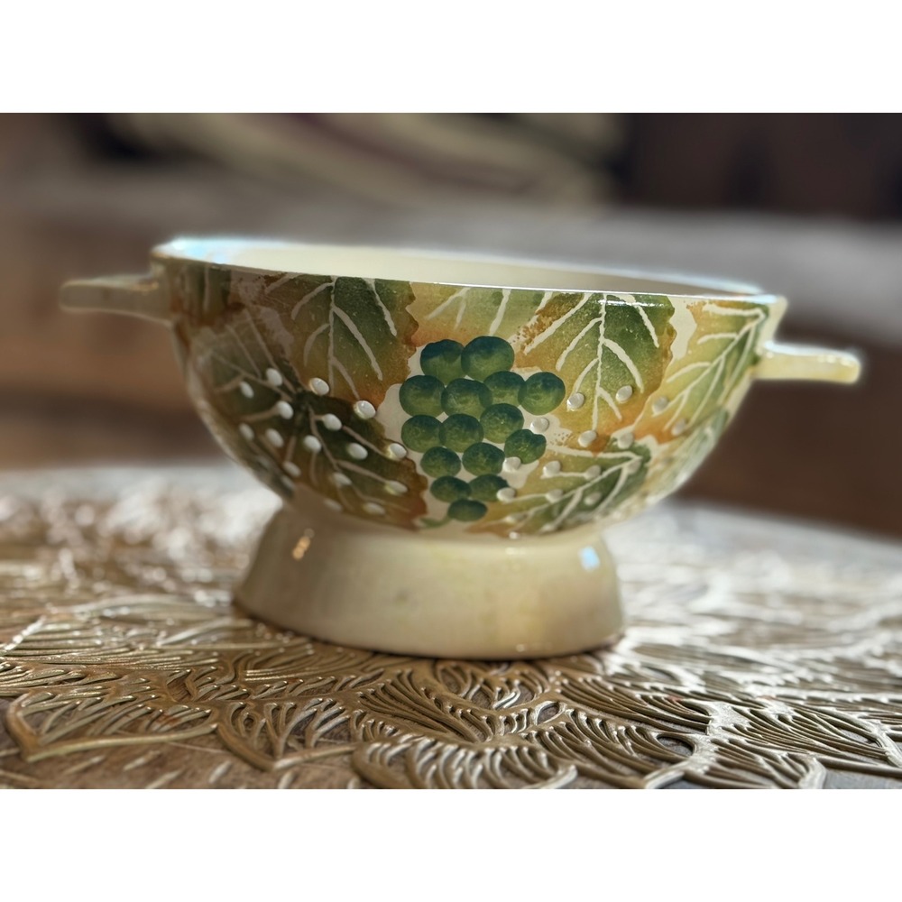 ND Hand Painted Ceramic Berry Colander Cream Green‎ Grapes Footed Strainer